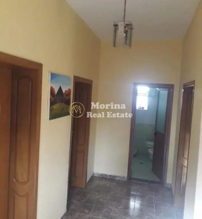 Affitto, Villa su 3 piani, Don Bosko, 2.000Euro/Mese.