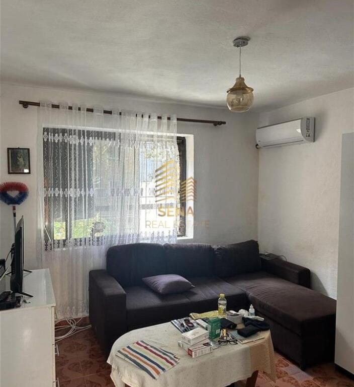 Studio apartment for sale, Pediatrics, 5,500,000 Lek negotiable