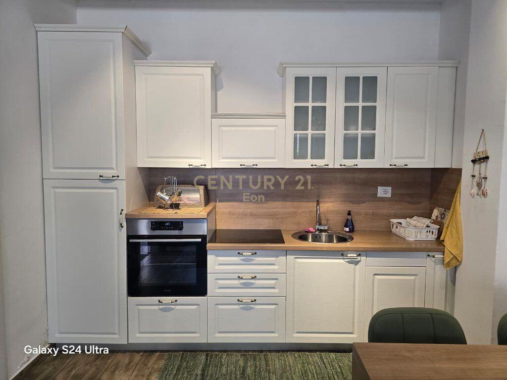 Vendesi in vendita 1+1 con cortile nella Baia di Lalzi! 160.000 €