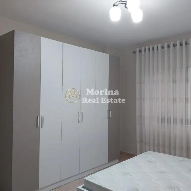 Apartament 1+1, Komuna e Parisit prane Kristal Center, 550 Euro/muaj