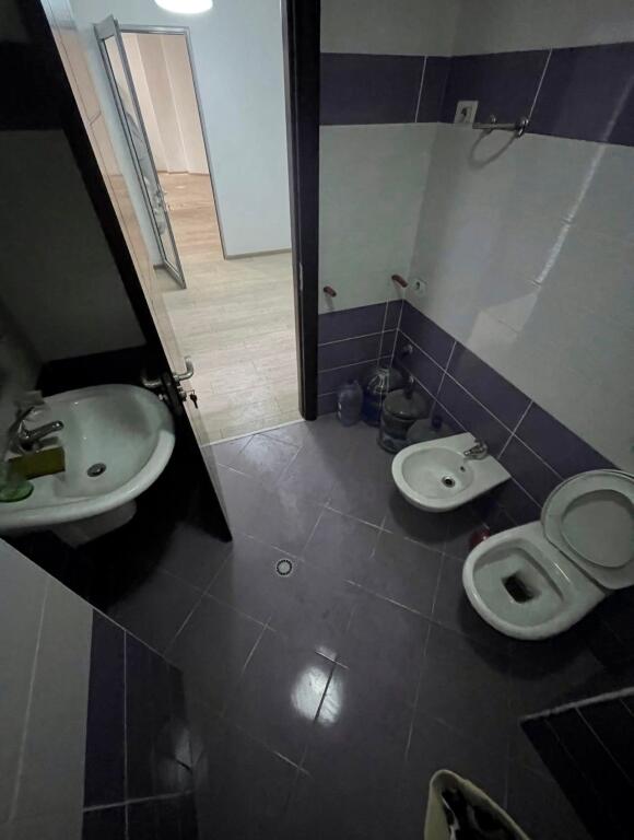 📣 SHITET Apartament 2+1 Me Ballkon 📍 21-Dhjetori, Prane Hotel "Mondial" ✨