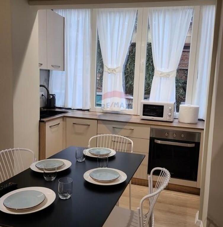 Aprtament 1+1 me qira tek Posta qendrore