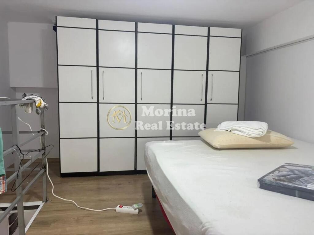 Shitet gasoniere 1+1, Liqeni Artificial, 72.000 Euro