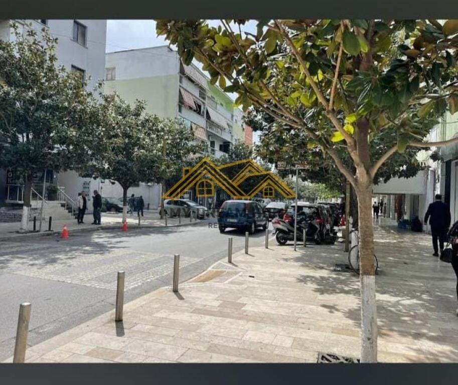 SHITET APARTAMENT UNIK TEK GJYKATA DURRES