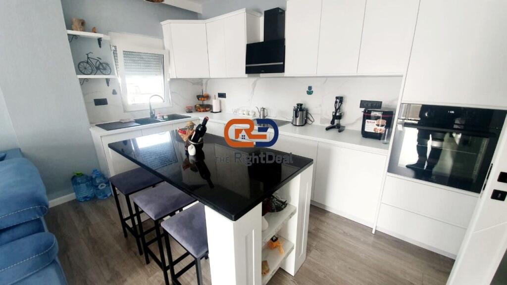 Ne Zonen E Tiranes Re, Shitet Super Apartament 2+1+2, Totalisht I Investuar!!