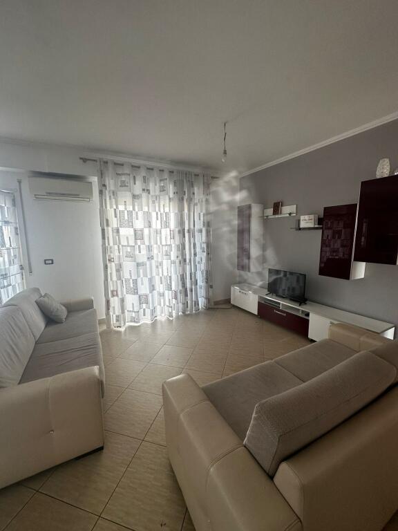JEPET APARTAMENT ME QERA 3+1+2 TE UJESJELLSI DURRES
