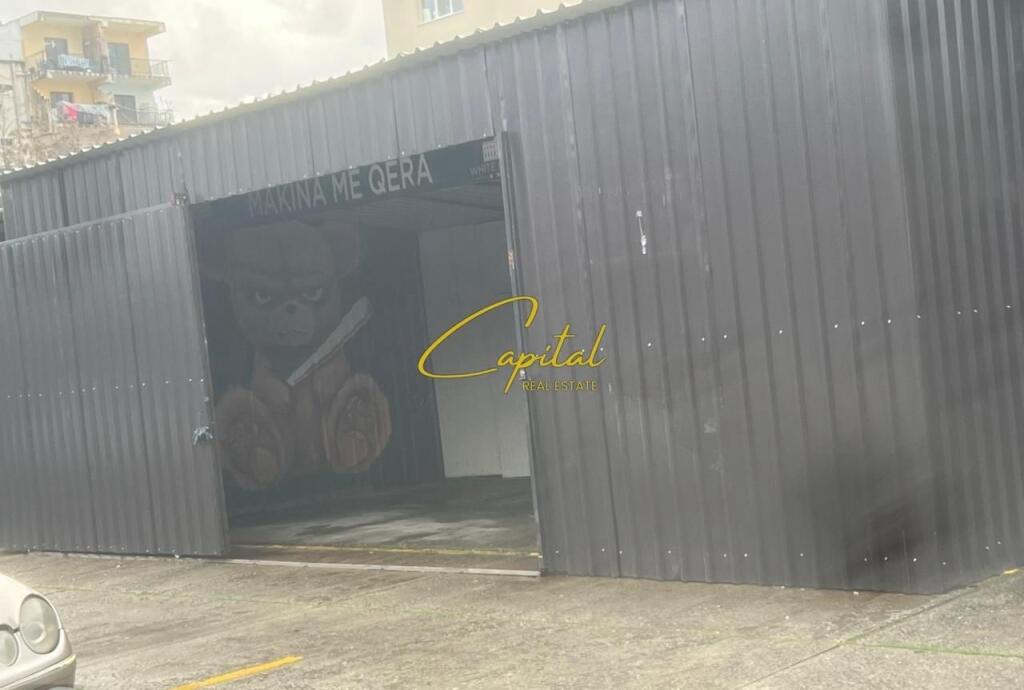 MAGAZINE ME QERA 60 M2 RRUGA 5 MAJI 80.000 LEKE