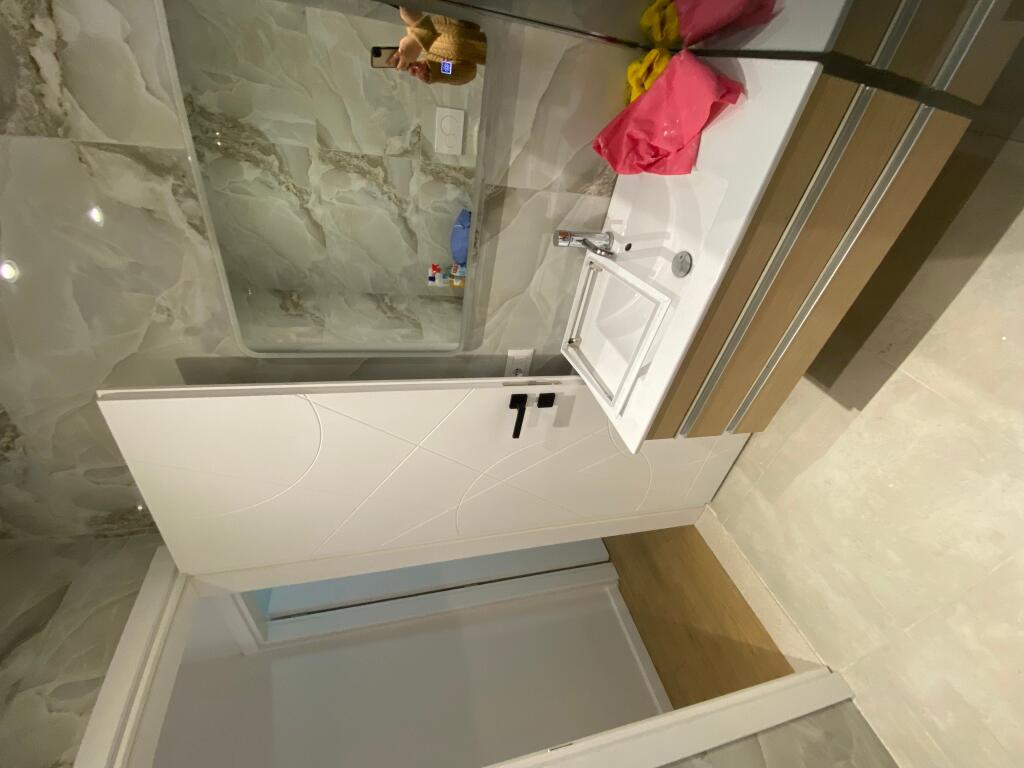 2+1,i mobiluar per here te pare,rruga peti liqeni i thate,800 euro