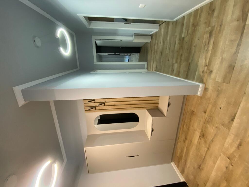 2+1,i mobiluar te liqeni i thate,rezidencat e reja,1500 euro me parkim