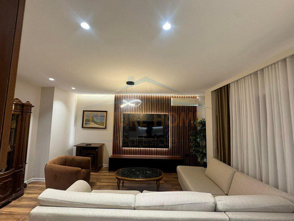 Apartament me qera 2+1+2 , Rruga Mine Peza , Tirane