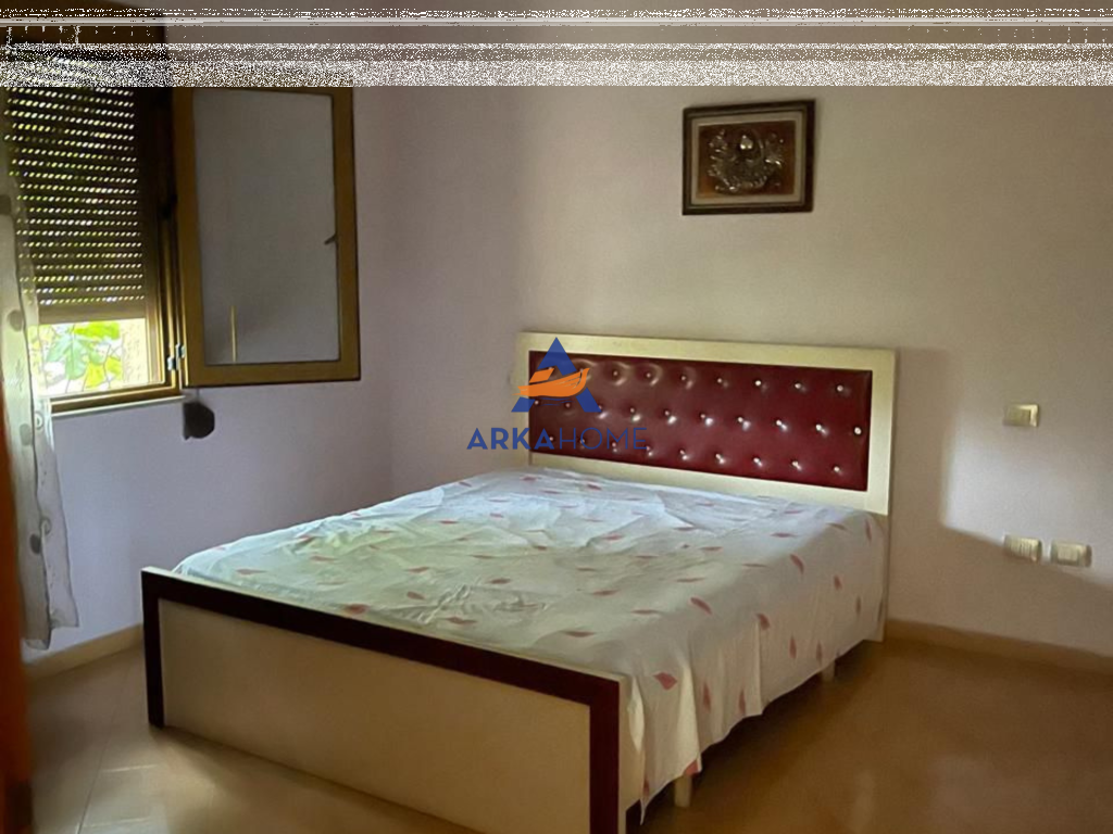 VILLA FOR SALE 300M2 "NEAR THE MOSQUE, KOMBINAT" 237,000 EURO