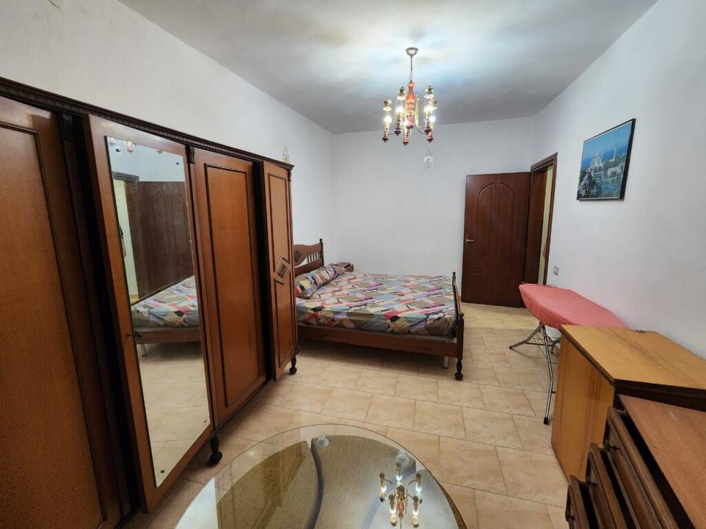 AFFITTASI APPARTAMENTO 2+1 A CEZMJA FERRES  DURRES