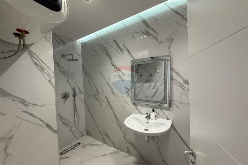 Apartament - Për Qira - Grand Park Rezidencë, Tiranë