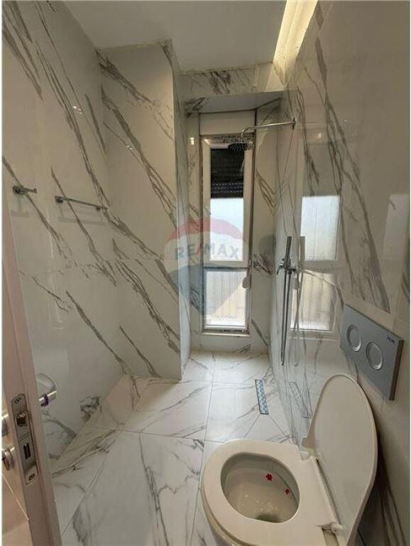 Apartament - Për Qira - Grand Park Rezidencë, Tiranë