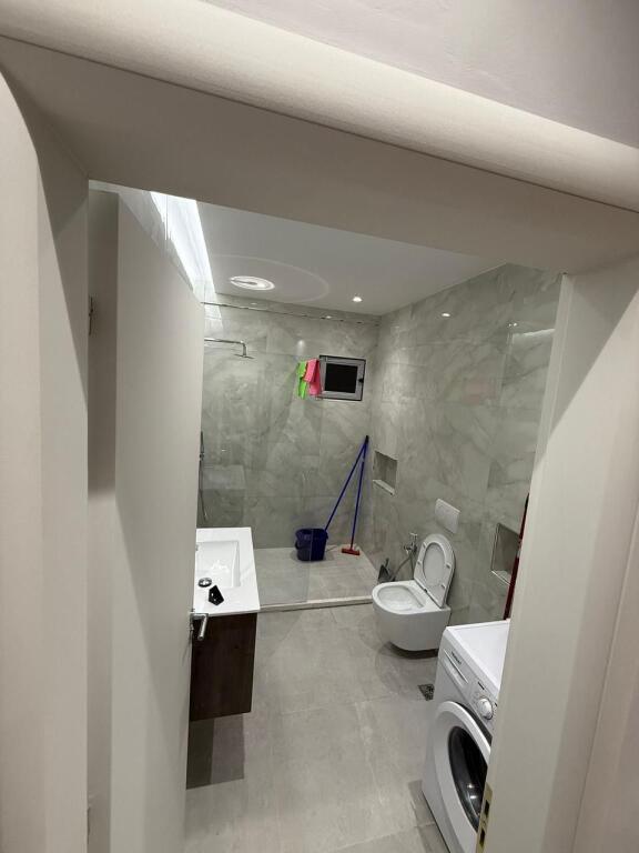 JEPET ME QIRA 1+1 ASTIR Bar Artisti 550€