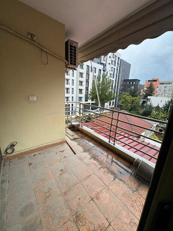 Shitet Apartament 2+1 Rruga Muhamet Gjollesha, Tirane