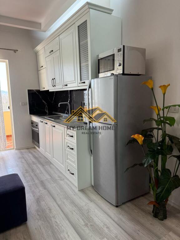 Shitet Apartament 1+1 në Plazh Iliria, Durrës!