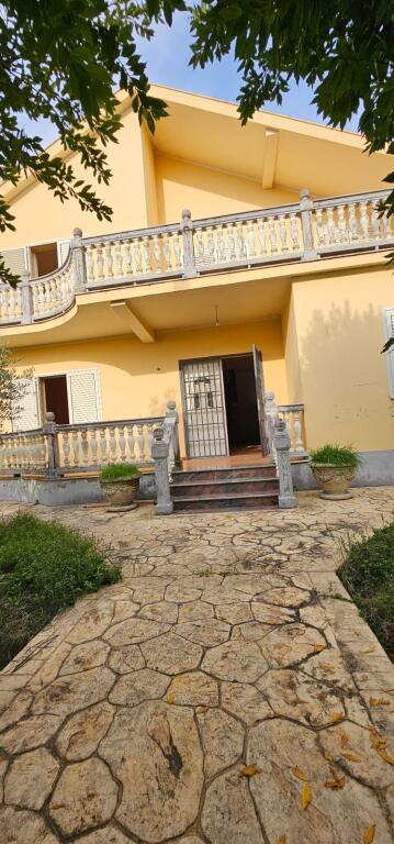 🏡 SHITET VILË 3-KATËSHE • 800 m² TOKË • PJESHKË, SHIJAK