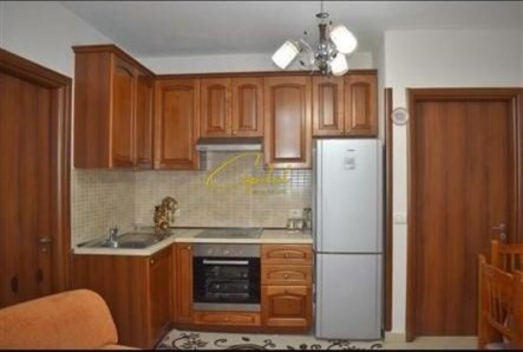 APARTAMENT ME QERA 2+1 PROKURORIA E TIRANES 650 EURO
