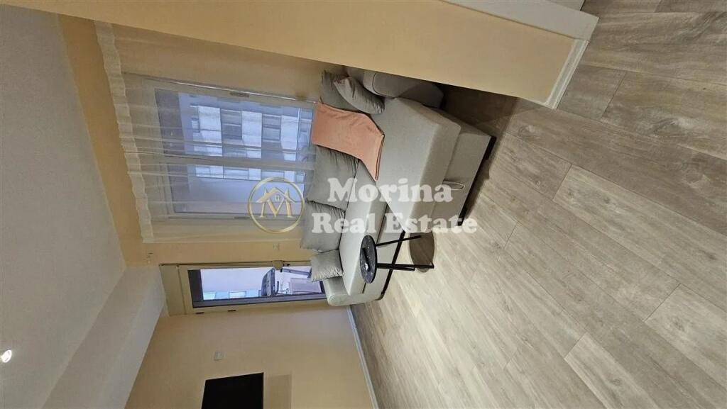 Apartament 1+1, Bulevardi i ri, te kompleksi ”Usluga”, 800Euro/muaj