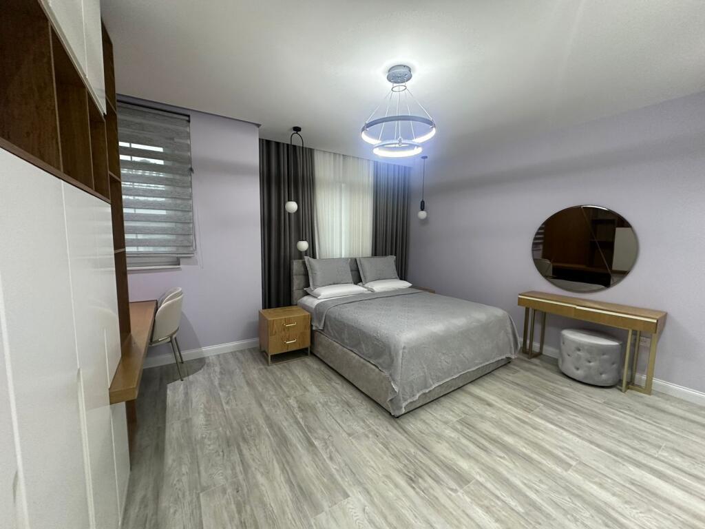 Vile Super Luxury Me Qera , Tirane