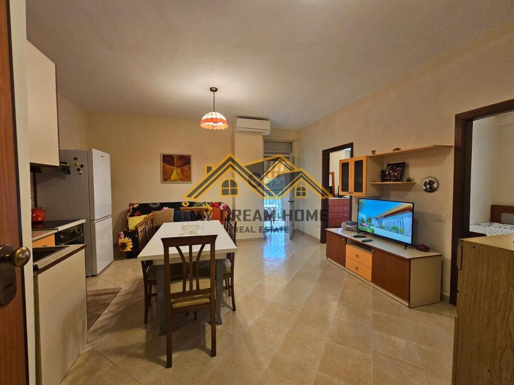 SHITET APARTAMENT 2+1 NE PLAZHIN GOLEM