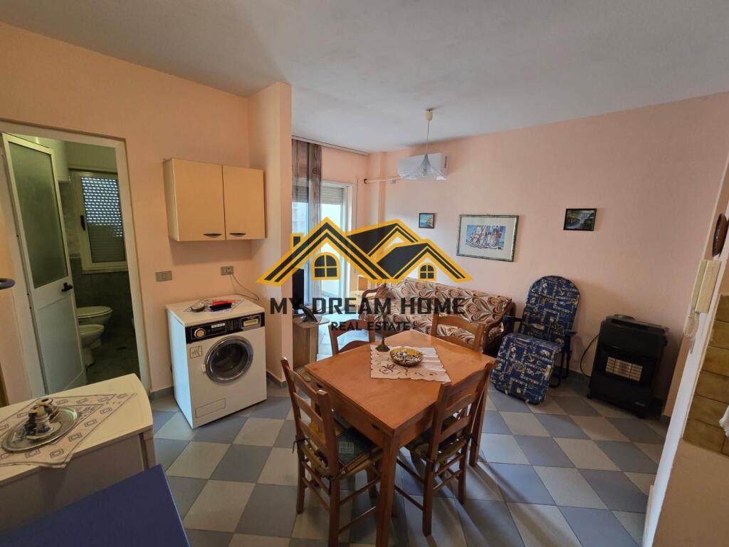 VENDESI SUPER APPARTAMENTO 1+1 CON VISTA MARE IN SPIAGGIA ILIRIA !!