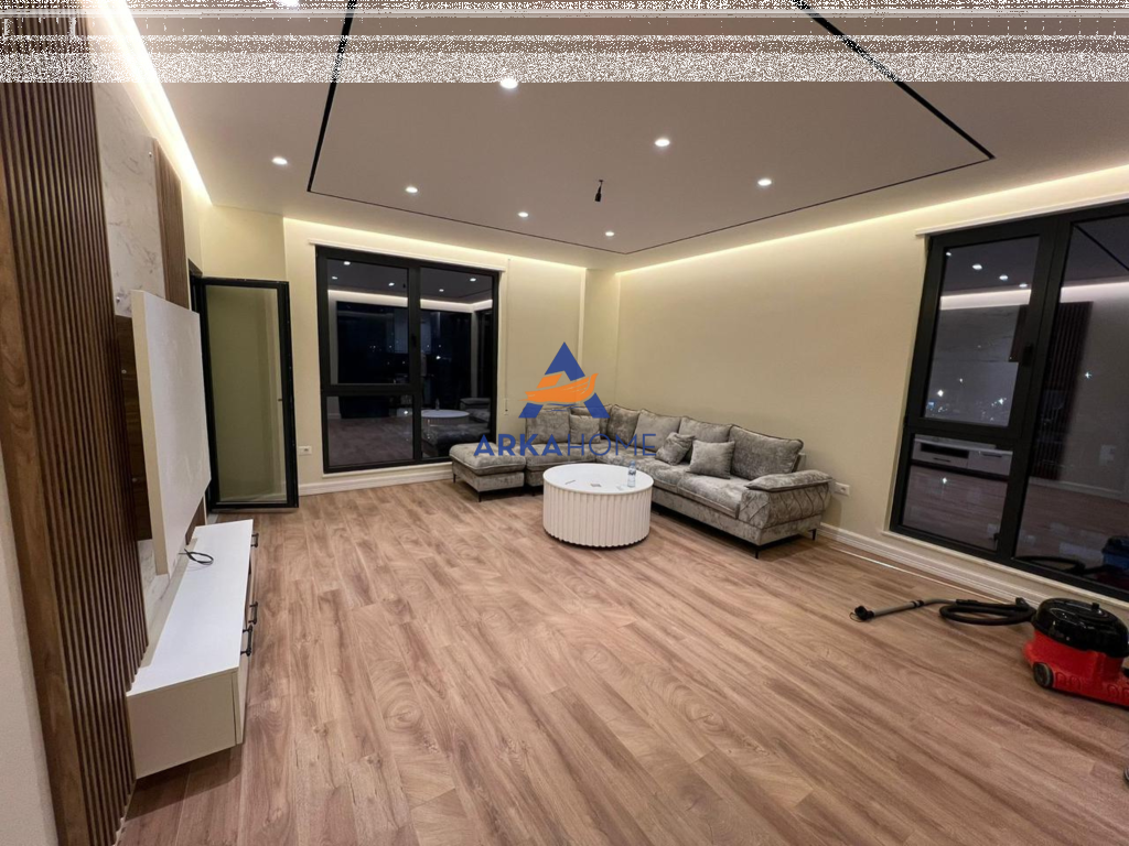 JEPET APARTAMENT ME QERA 3+1+2 BALLKONE "PORCELAN" 1200 EURO