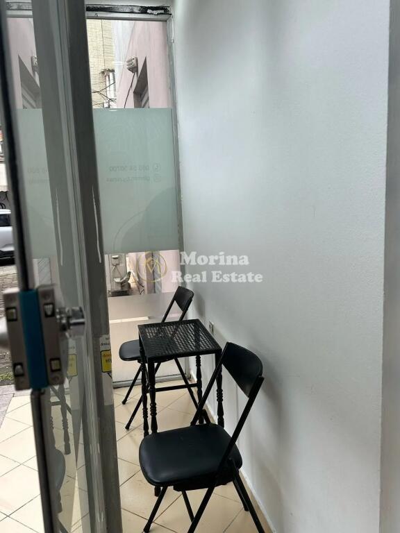 Business Premises/shop for Rent, Hoxha Tasim Street, 350 Euro/Month