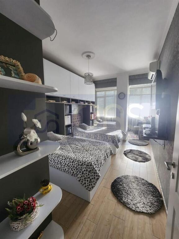 Jepet apartament e qira 2+1+2 ne Fresk