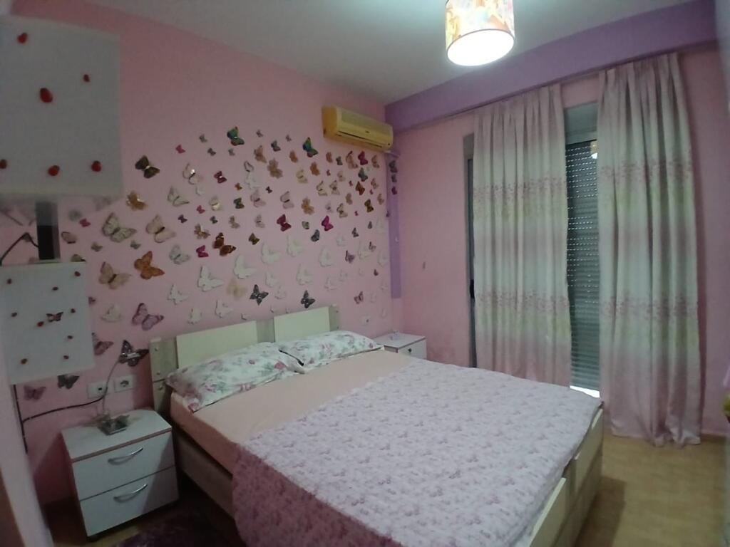 Jepet Me Qera Apartament 2+1+2 Tualete + 2 Ballkone