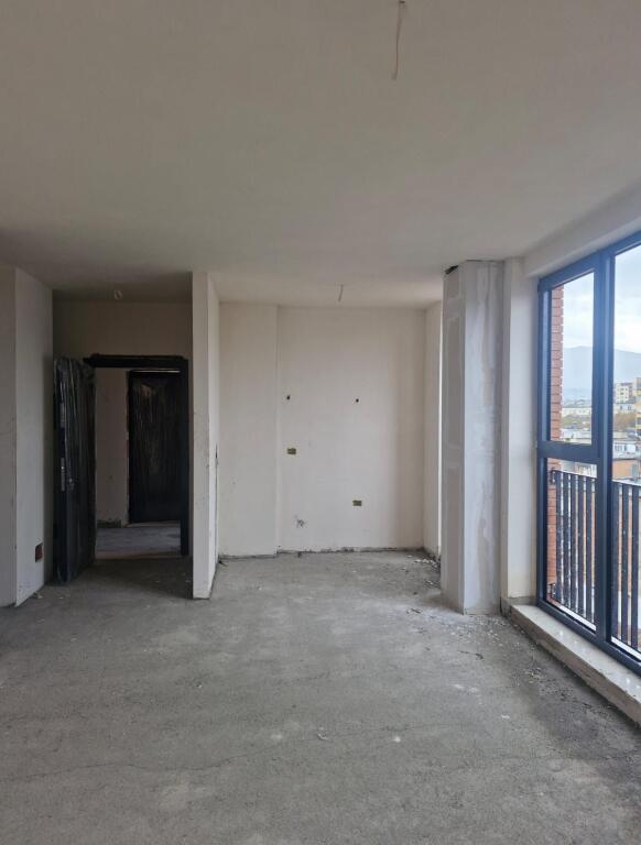 Shitet apartament 2+1 te siri kodra ne fazë përfundimtare