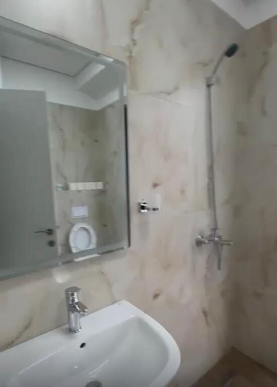 📍 Shitet Apartament 1+1 – Rruga e Dibrës