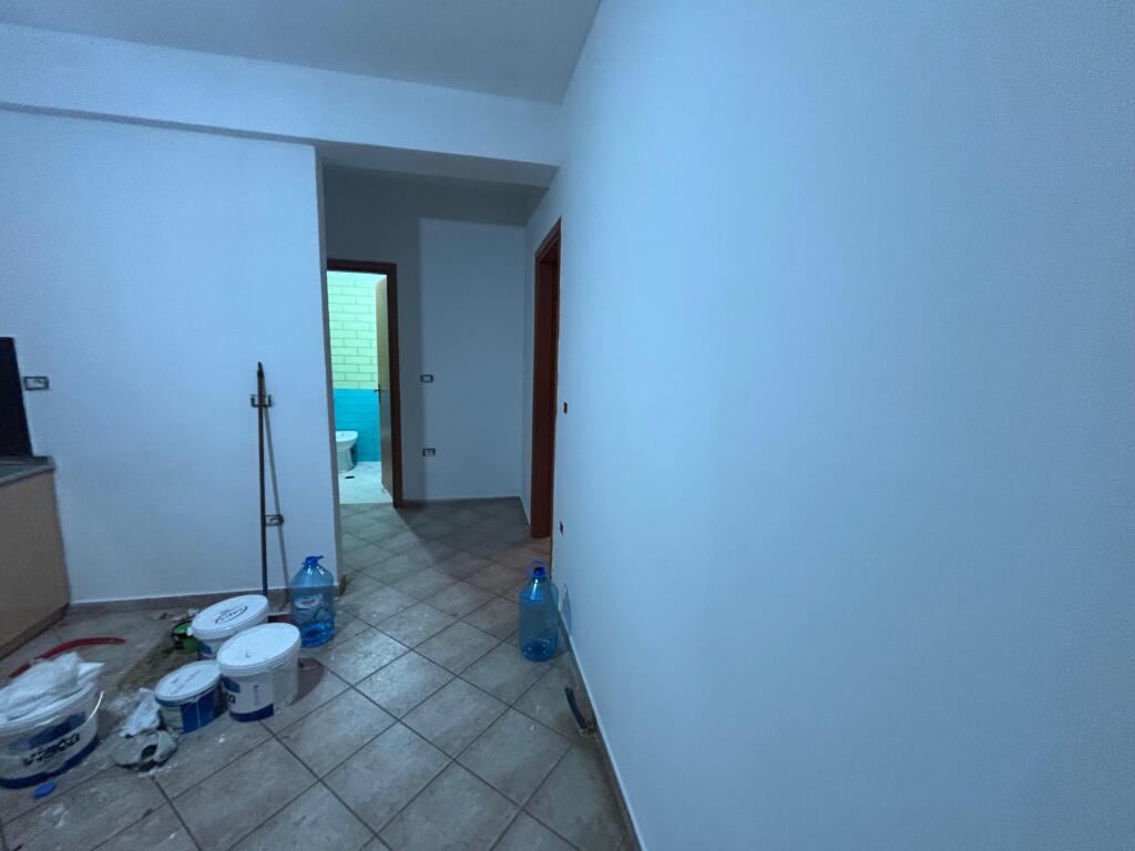 Apartament me qera 2+1/Bosh ne astir