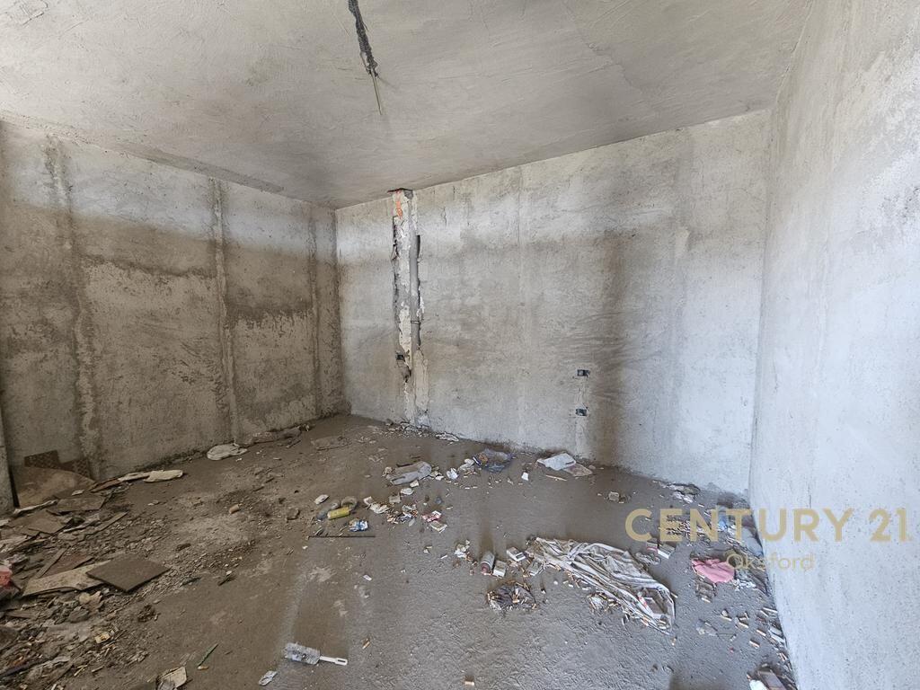 SHESIM APARTAMENT 3+1+2 PLUS 150 M2 VERANDE NE DURRES! 170,000 €