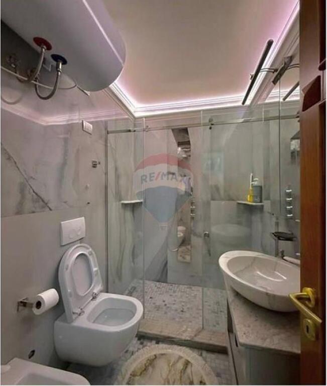 🏡Shitet Apartament 3+1+2 | 📍Bulevardi Zogu I