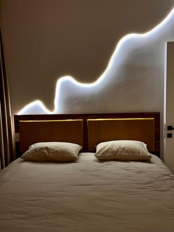 Shtepi  me qera,  Pallat i Ri  2+1,  Elar4 13684   -   €  550