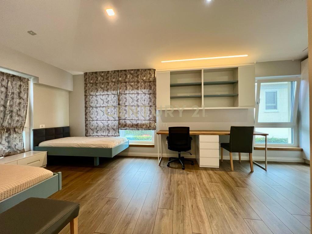 SHESIM, VILË PREMIUM me OBORR, LIQENI THATË‼️ 1,150,000 €