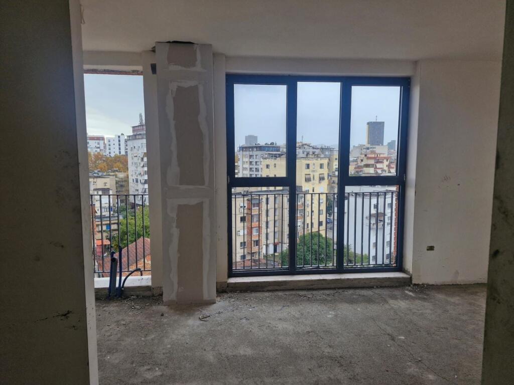 Shitet apartament 2+1 te siri kodra ne fazë përfundimtare