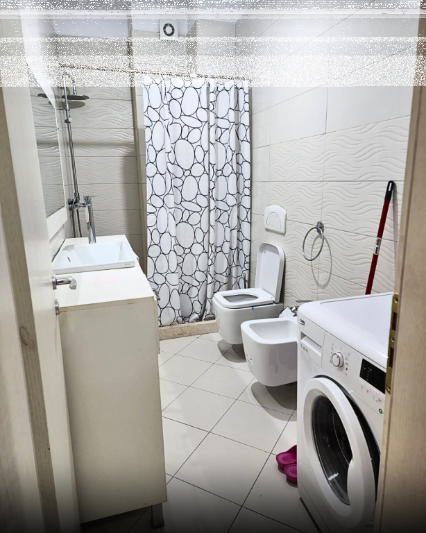 Okazion.Jepet me qira 2+1+post parkimi ne Laprake!
