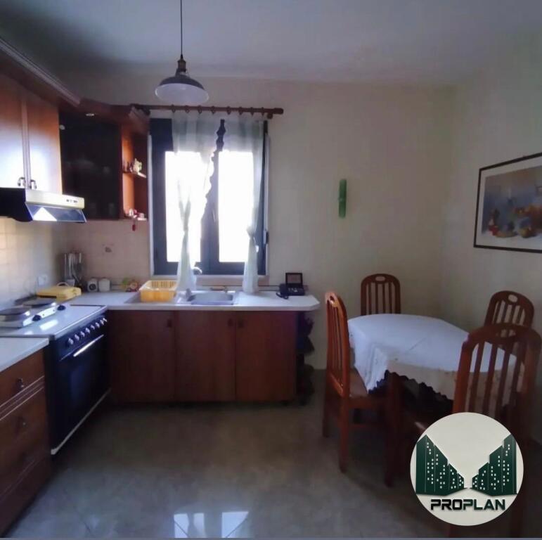 APARTAMENT 2+1+PARKING ME QERA NE QENDER