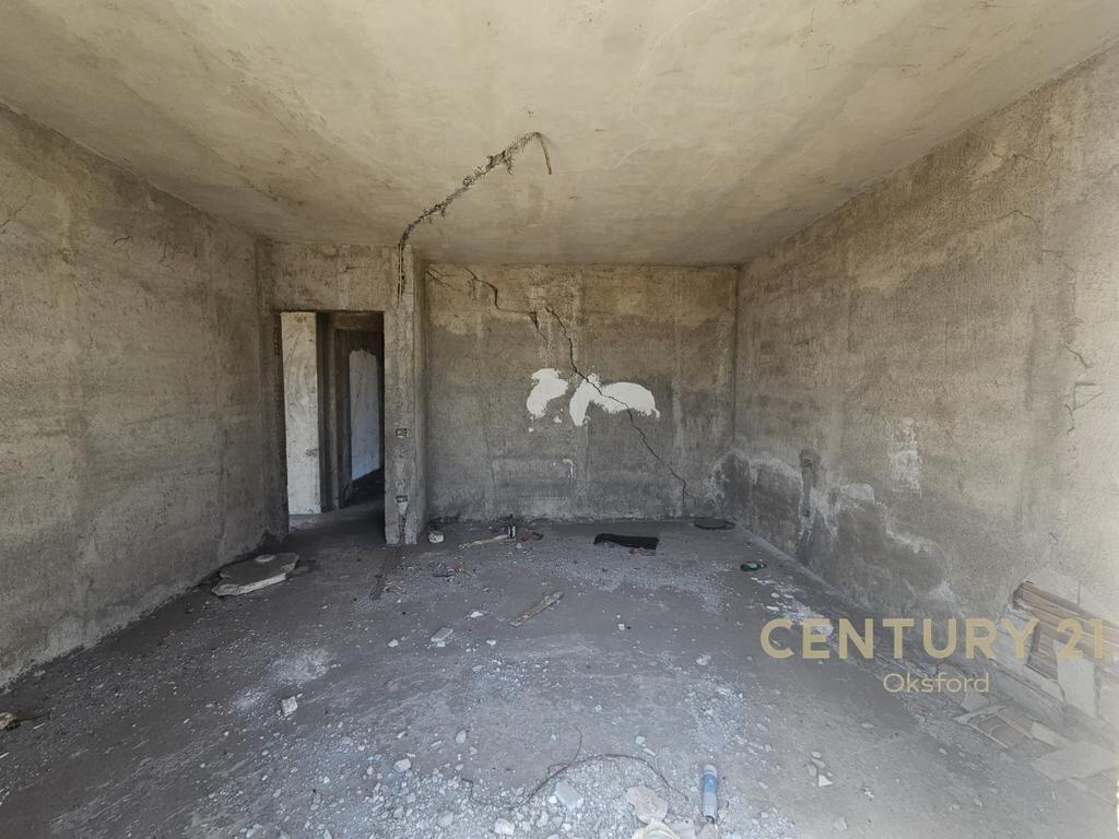 SHESIM APARTAMENT 3+1+2 PLUS 150 M2 VERANDE NE DURRES! 170,000 €