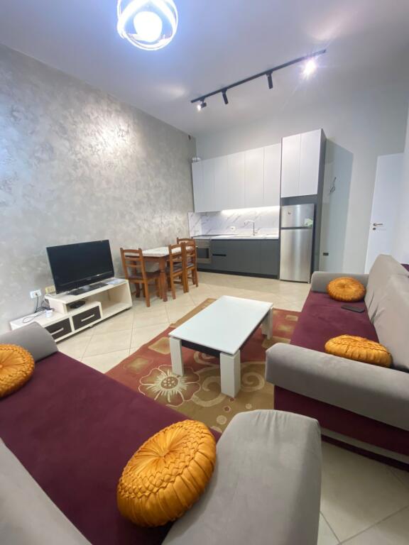 APARTAMENT 1+1 ME QIRA TEK SHESHI WILLSON
