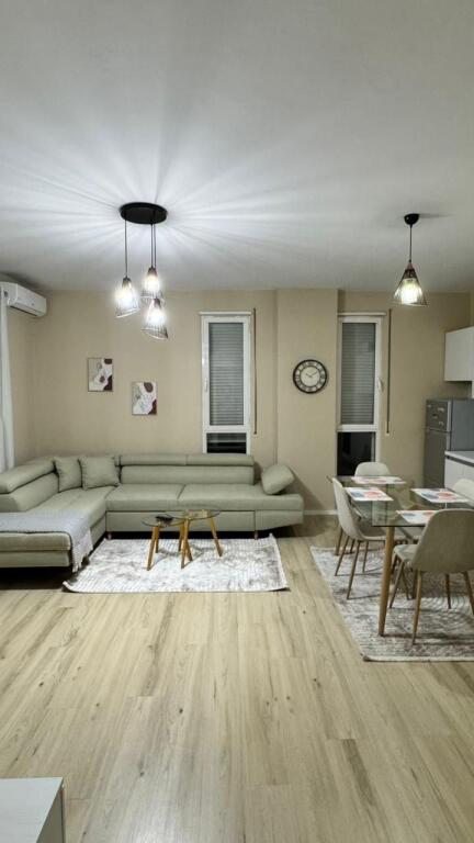 Jepet me Qira – Apartament 2+1 | Pranë Spitalit Amerikan 3