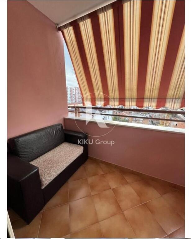 1+1,i mobiluar te shkolla petro nini luarasi,cmimi 700 euro