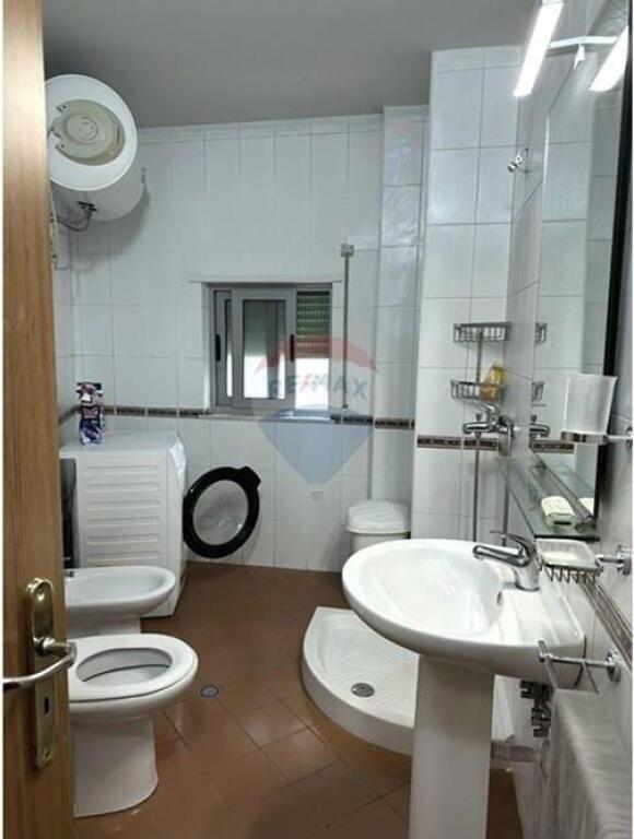 APARTAMENT 1+1 ME QIRA TEK KOMUNA E PARISIT!