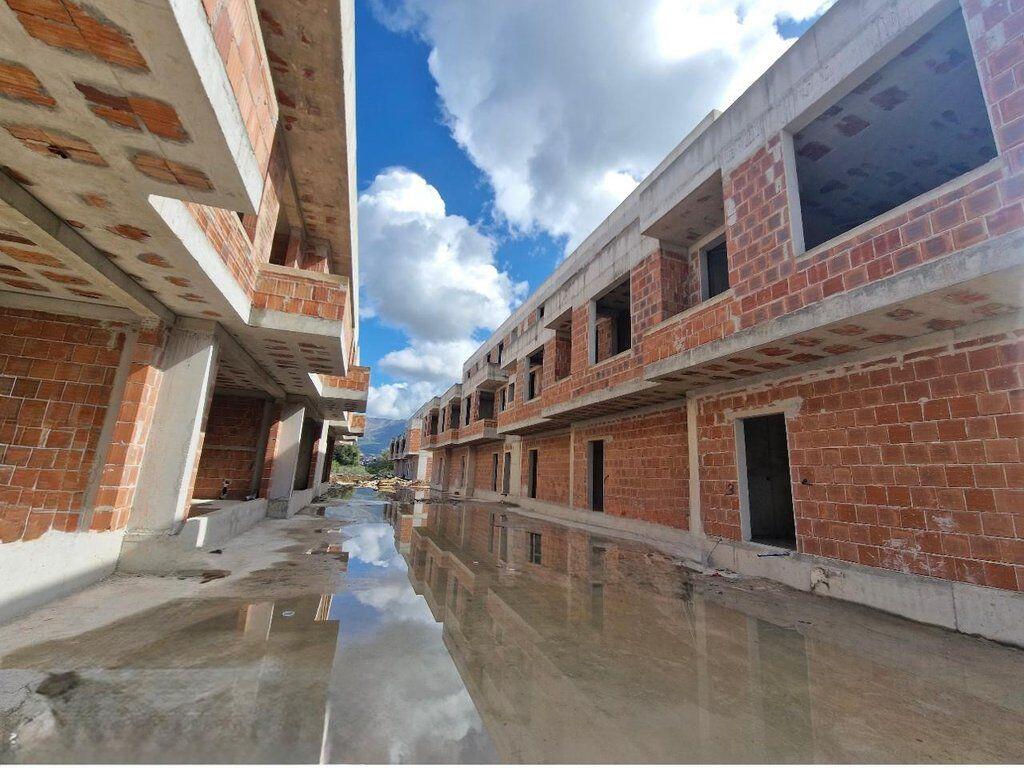 SHESIM PENTHOUSE 3+1+2 + VERANDË NË MJULL BATHORE! 355,500 €