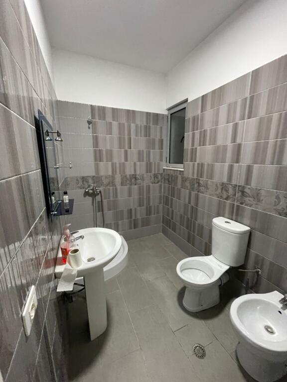 💥 Vendesi in vendita appartamento 2+1+1 nel cuore ❤ della città di Kamez Tirana