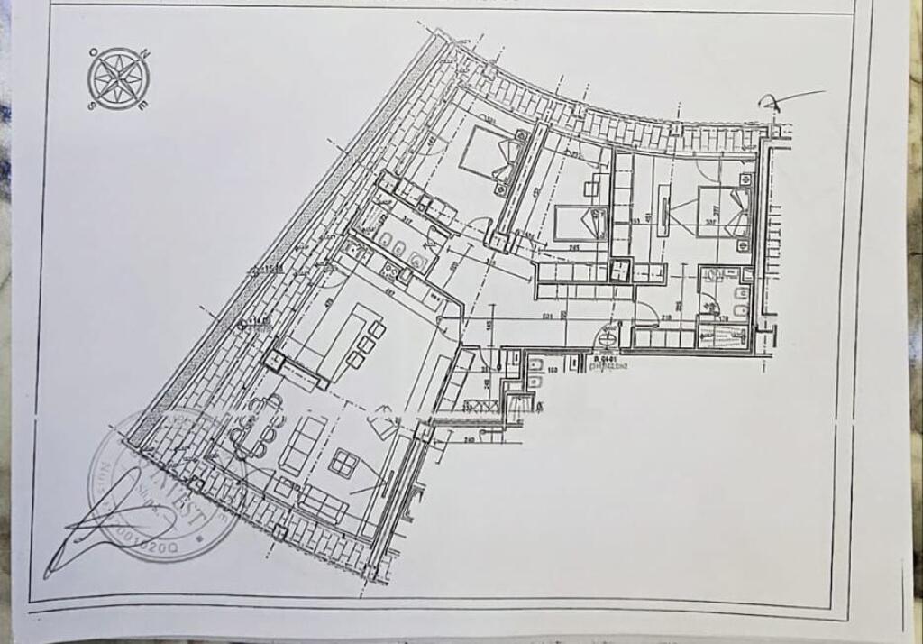 SHITET SUPER APARTAMENT 3+1+2 TUALETE ME VERANDË – LAKE VIEW, LIQENI I TIRANËS