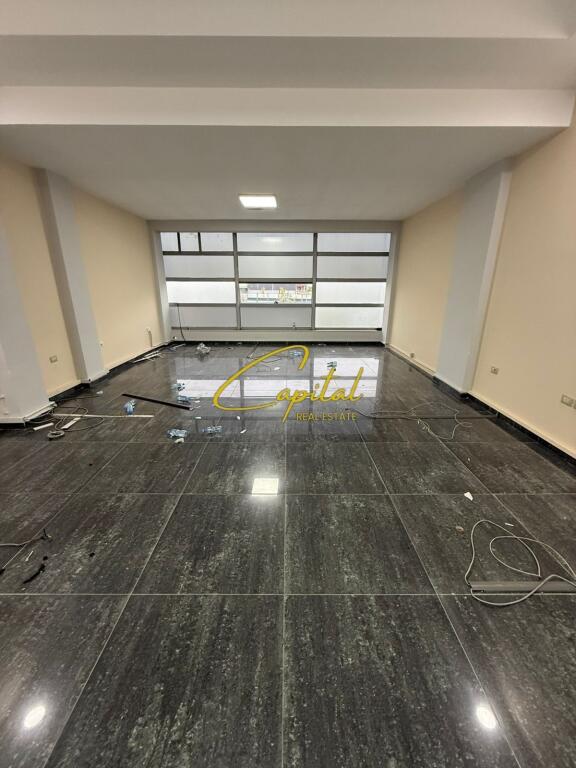 AMBIENT BIZNESI ME QERA 75 M2 ASTIR 60.000 LEKE